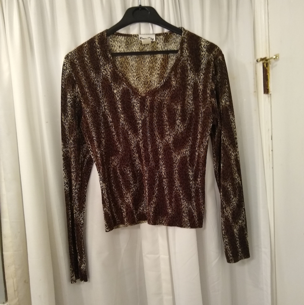 Animal Print Cropped Large Long Sleeve Shirt